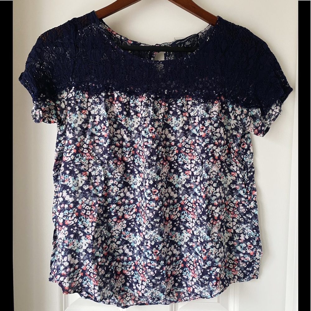 American Eagle Top